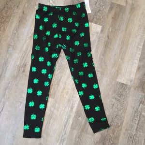 NWT St. Patrick’s Day Shamrock Leggings Size M (7-9)